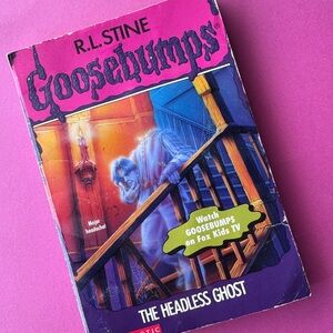 3/$15 #37 Goosebumps 'The Headless Ghost' 1995 Book